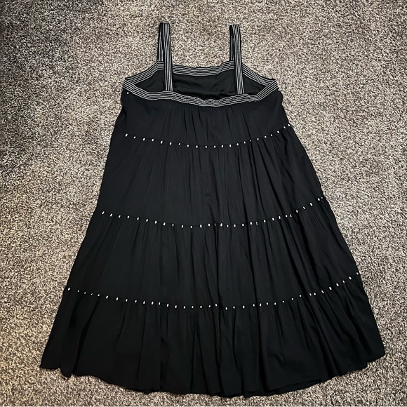 Old Navy Tiered Embroidered Midi Swing Dress XL - Picture 3 of 4